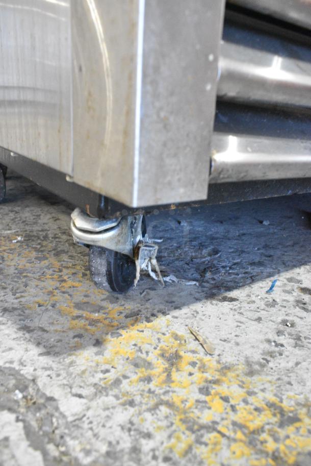 2019 True TS-49-HC Stainless Steel Commercial 2 Door Reach In Cooler w/ Poly Coated Racks on Commercial Casters. 115 Volts, 1 Phase. Tested and Powers On But Does Not Get Cold - Image 3 of 6