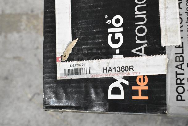 IN ORIGINAL BOX! Dyna-Glo Portable Propane Gas Powered Heat Around Heater. - Image 3 of 3