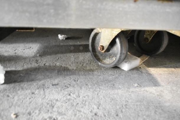 True TSSU-48-12 Stainless Steel Commercial 2 Door Work Top Cooler on Commercial Casters. 115 Volts, 1 Phase. Tested and Working! - Image 3 of 6