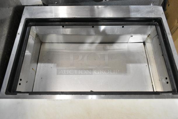 2017 True TSSU-27-08-HC Stainless Steel Commercial Prep Table on Commercial Casters. 115 Volts, 1 Phase. Tested and Working! - Image 5 of 7