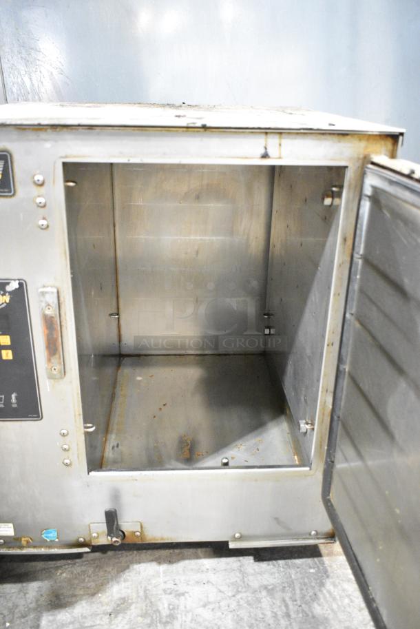 2017 AccuTemp E62081E06000250 Stainless Steel Commercial Electric Powered Single Deck Steam Cabinet. 208 Volts, 1 Phase. - Image 4 of 5