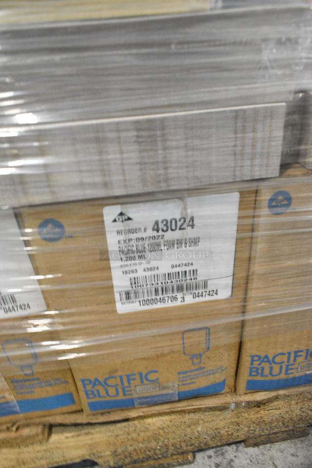 20 BRAND NEW! Boxes Including Fineline 18"x4" Round Pete Dome Lids, American Metalcraft FSR14 Faux Slate Round Peels, 309011 Tray Cover, Pacific 43024 Foam BW. 20 Times Your Bid! - Image 8 of 9