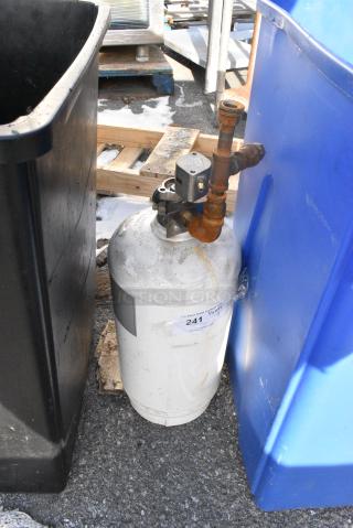 Kidde Wet Chemical Fire Suppression Tank. Buyer Must Pick Up - We Will Not Ship This Item.