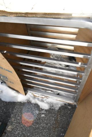 BRAND NEW SCRATCH AND DENT! Metal Commercial Pan Rack