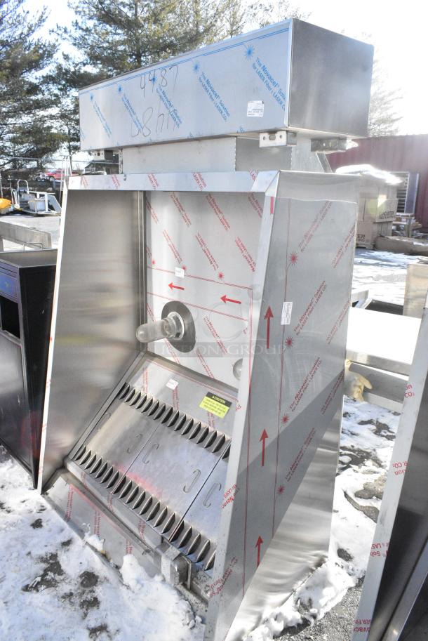 BRAND NEW SCRATCH AND DENT! 4' Accurex XXEW-T-48.00-S Stainless Steel Commercial Grease Hood w/ Return Air - Image 2 of 8