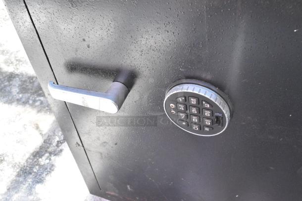 Black Metal Single Compartment Safe. Does Not Come w/ Combination. - Image 3 of 3
