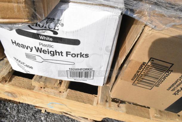 25 BRAND NEW! Boxes Including 394405XL Noble Products Powder-Free Disposable Blue Vinyl Gloves for Foodservice - Extra Large - 1000/Case, 966TALLFLDB Choice White Tall Fold 6x13 Dispenser Napkin, 129MCS24B Choice 24 oz. Black Rectangular Microwavable Heavy Weight Container with Lid 8" x 5 1/4" x 2" - 150/Case, 130WHFORKH Choice White Heavy Weight Polystyrene Plastic Fork - 1000/Case, 760IC16WPA Choice 1 Pint White Paper Double-Wall Frozen Yogurt / Food Cup with Paper Lid - 250/Case, Libbey 5118 17 oz. Supreme Glass Bowl - 24/Case, 128HD8COMBO Choice Heavy Duty 8 oz. Microwavable Translucent Plastic Deli Container and Lid Combo Pack - 240/Case, 500CC10  Choice 10 oz. Clear PET Plastic Cold Cup - 1000/Case, 433NACHOL Carnival King Large Two Compartment Plastic Nacho Tray - 500/Case, 433NHT101 Choice 1/6 Standard Size White "Thank You" Standard-Duty Plastic T-Shirt Bag - 700/Case. 25 Times Your Bid! - Image 8 of 15