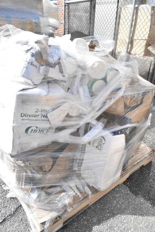 12 BRAND NEW! Boxes Including 500CC16HW Choice Heavy Weight 16 oz. Clear Plastic Cold Cup - 1000/Case, 5002DNAP Choice White 2-Ply Dinner Napkin 17" x 15" - 3000/Case, 129MCS38B Choice 38 oz. Black Rectangular Microwavable Heavy Weight Container with Lid 8 3/4" x 6 1/4" x 2" - 150/Case, 500CC12HW Choice Heavy Weight 12 oz. Clear Plastic Cold Cup - 1000/Case. 12 Times Your Bid! - Image 3 of 10