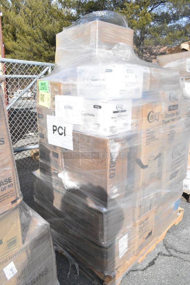 28 BRAND NEW! Boxes Including 130WHFORKH Choice White Heavy Weight Polystyrene Plastic Fork - 1000/Case, 760SOUP8WPA Choice 8 oz. White Double Poly-Coated Paper Food Cup with Vented Paper Lid - 250/Case, 50010DWALLW Choice 10 oz. White Smooth Double Wall Paper Hot Cup - 500/Case, 612605070HD Choice Full Size Heavy-Duty Foil Steam Table Pan Deep 3 3/8" Depth - 50/Case, 128HD12COMBO Choice Heavy Duty 12 oz. Microwavable Translucent Plastic Deli Container and Lid Combo Pack - 240/Case, 128HD8COMBO Choice Heavy Duty 8 oz. Microwavable Translucent Plastic Deli Container and Lid Combo Pack - 240/Case, 500CC9 Choice 9 oz. Clear PET Customizable Plastic Squat Cold Cup - 1000/Case, 500TW16S Choice 16 oz. Translucent Thin Wall Squat Plastic Cold Cup - 1000/Case. 28 Times Your Bid! - Image 2 of 14