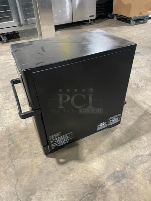 MerryChef Commercial Electric Powered Countertop Rapid Cook Turbo Oven! Model: Eikon E2S SN: 2107213093001! 208/240V 1 Phase! - Image 2 of 8