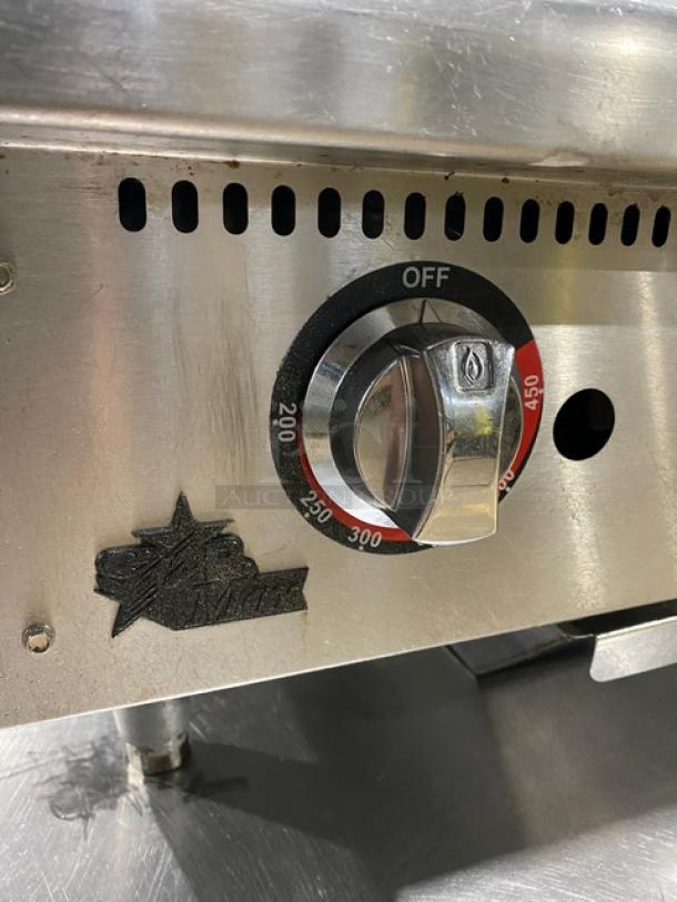 Star-Max Commercial Stainless Steel Natural Gas Powered Countertop Flat Griddle! With Back & Side Splash! With Thermostatic Controls! On Legs! - Image 7 of 8