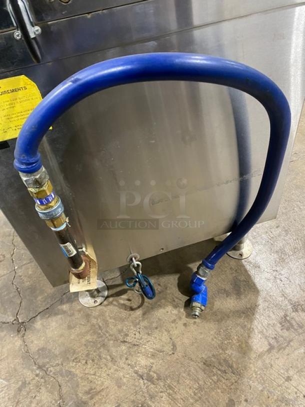 Market Forge Eco-Tech Plus Series Commercial Stainless Steel Natural Gas Powered Single Compartment Convection Steamer! Energy Star Certified! With Built In Pan Holding Rack! Model: ETP-5G SN: 76236-11CC-5518! 120V 1 Phase! On Legs! - Image 7 of 10