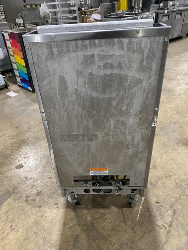 Pitco Solstice Supreme Series Commercial Stainless Steel Natural Gas Powered Deep Fat Fryer! Energy Star Certified! With Back Splash & Basket Hanger! Model: SSH75 SN: G18CB091289! 115V 1 Phase! On Casters! - Image 3 of 10
