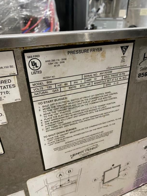 Henny Penny Computron 1000 Series Commercial Stainless Steel Natural Gas Powered 43 Lb. Pressure Fryer! With Color-Keyed Locking Spindle & Lid-Lock System! With Digital Controls! Model: 600 SN: AN1701039! 120V 1 Phase! On Casters! - Image 7 of 8