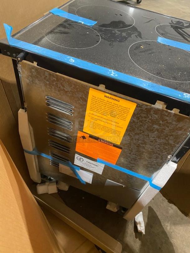 BRAND NEW! IN THE BOX! GE Appliances Commercial Stainless Steel Electric Powered Free-Standing/Slide-In 4 Burner Hot Plate Range & Oven Combo! With Steam Clean! With Modular Back Guard & Wire Oven Rack! Model: JAS640RMSS! 208/240V! - Image 8 of 8