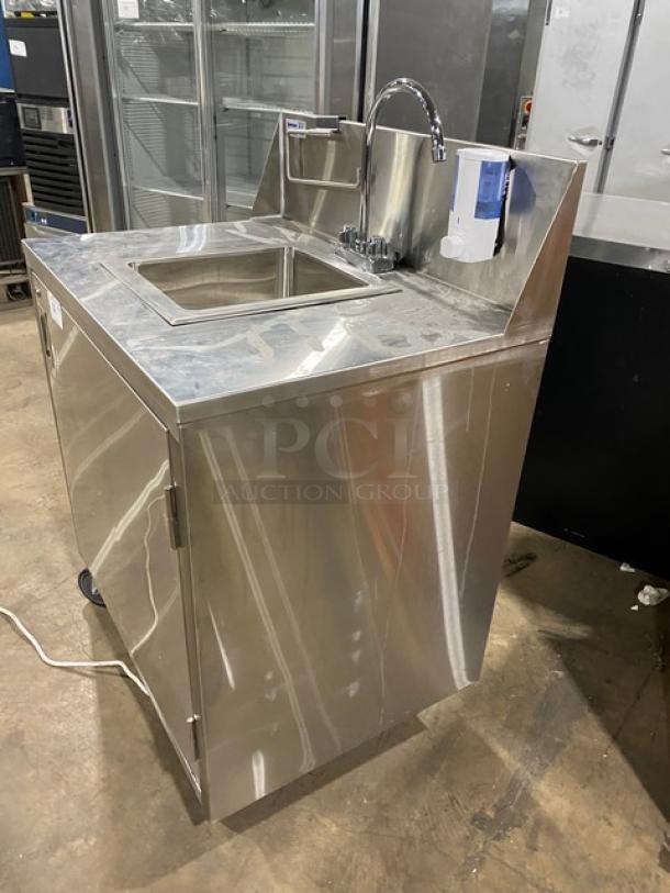 Omcan Commercial Stainless Steel Single Compartment Portable Hand Washing Sink Station! With Water Heater Tank & Pump! With 9.5" Back Splash & Gooseneck Faucet! With Wall-Mounted Hand Soap Dispenser! With Stainless Steel Paper Towel Rack!  Model: 46788! On Casters! - Image 2 of 9
