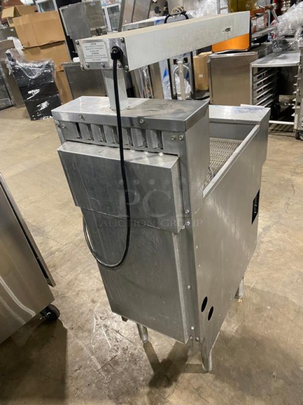 Pitco Solstice Series Commercial Stainless Steel Fryer Match Design Bread & Batter Cabinet! With BNB Dump Station! For SELV Fryers! With Overhead Heat Lamp! Model: SELVBNB SN: F19FD039673! On Legs! - Image 4 of 9