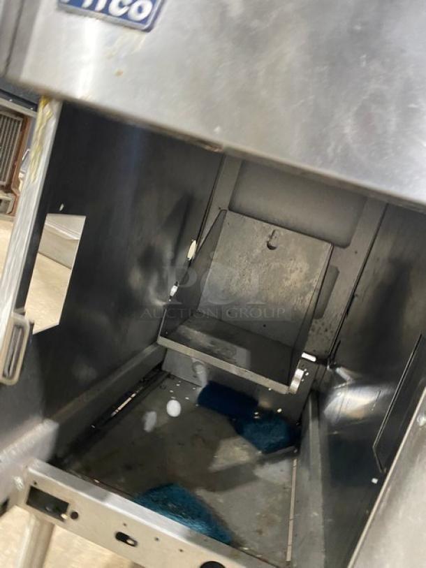 Pitco Solstice Series Commercial Stainless Steel Fryer Match Design Bread & Batter Cabinet! With BNB Dump Station! For SELV Fryers! With Overhead Heat Lamp! Model: SELVBNB SN: F19FD039673! On Legs! - Image 7 of 9