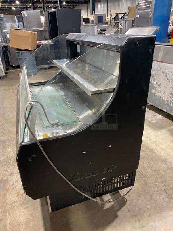 Turbo Air Commercial Black Coated Low Profile Refrigerated Open Grab-N-Go Merchandiser Display Case! With Stainless Steel Interior! Model: TOM-50LB SN: TML50197018! 120V 1 Phase! Working When Removed! - Image 3 of 7