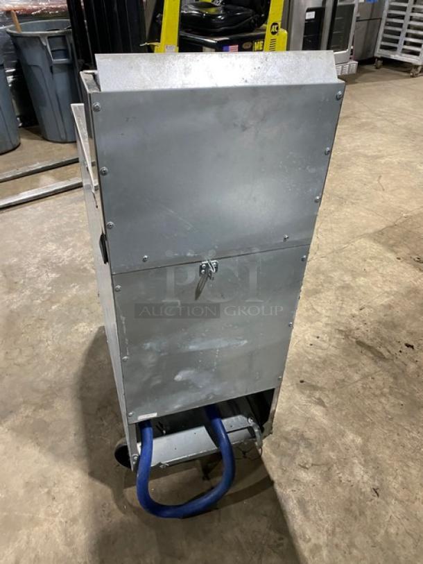 NEW! SCRATCH-N-DENT! Asber Commercial Stainless Steel Natural Gas Powered Deep Fat Fryer! With New Fryer Baskets & Basket Hanger! Model: AEF 40-50! On Casters! - Image 3 of 8