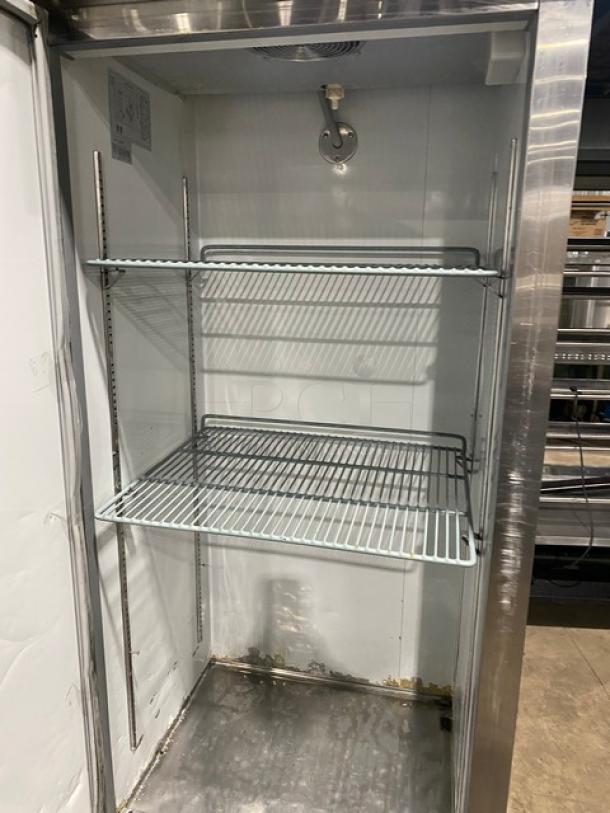Avantco Commercial Stainless Steel Solid Single Door Reach In Refrigerator! With Poly Coated Wire Racks! Model: 178A19R! On Casters! - Image 5 of 9