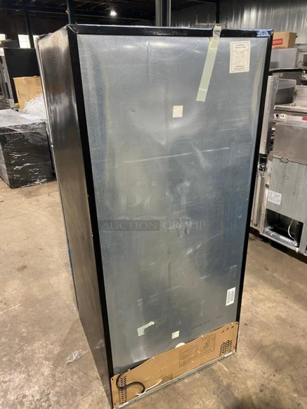 Frigidaire Commercial Stainless Steel Free-Standing Swing Door Reach In Refrigerator/Freezer Combo! With Shelves & Drawers! With Poly Coated Wire Rack! Model: FFTR1821QS3 SN: BA60512305! 115V 1 Phase! - Image 3 of 8