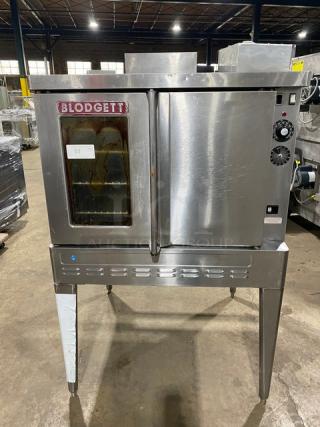 Blodgett Commercial Stainless Steel Natural Gas Powered Single Stack Convection Oven! With Wire Oven Racks! SN: 052913XG007Z! On Legs!