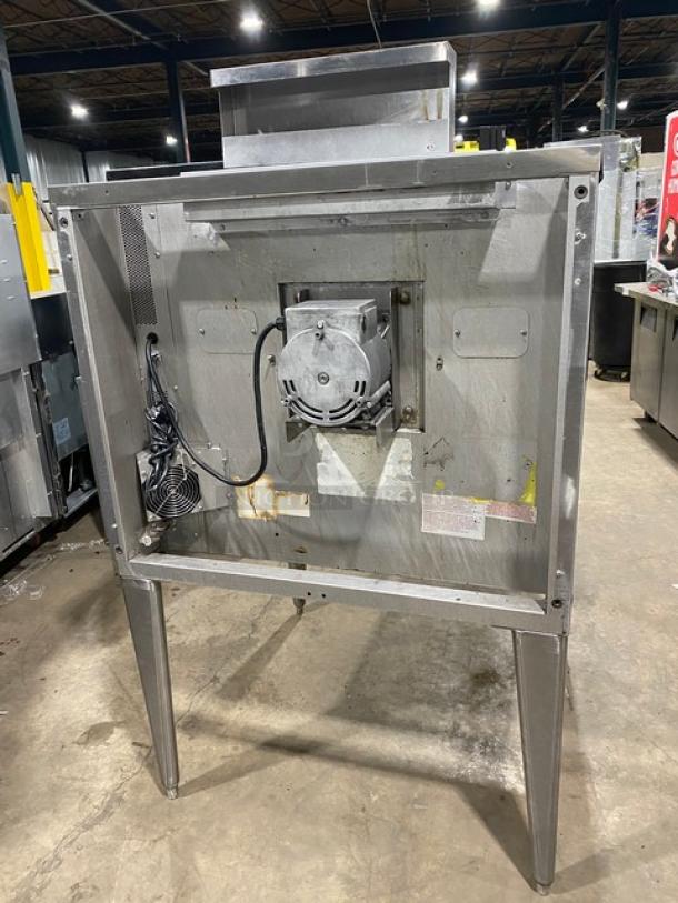 Blodgett Commercial Stainless Steel Natural Gas Powered Single Stack Convection Oven! With Wire Oven Racks! SN: 052913XG007Z! On Legs! - Image 3 of 8