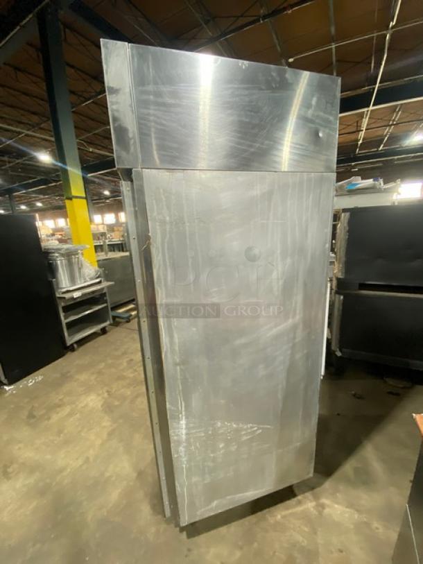 Delfield Commercial Stainless Steel Solid Single Door Reach In Refrigerator! With Poly Coated Wire Racks! Model: 6025XL-SR4 SN: 1008152000209! 115V 1 Phase! On Legs! - Image 2 of 6