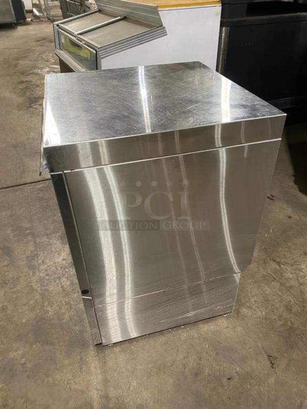 Ecolab Commercial Stainless Steel Undercounter Low Temperature Dishwasher! Energy Star Certified! With Peg Rack! Model: U-LT-1 SN: W160961802! 120V 1 Phase! - Image 3 of 8