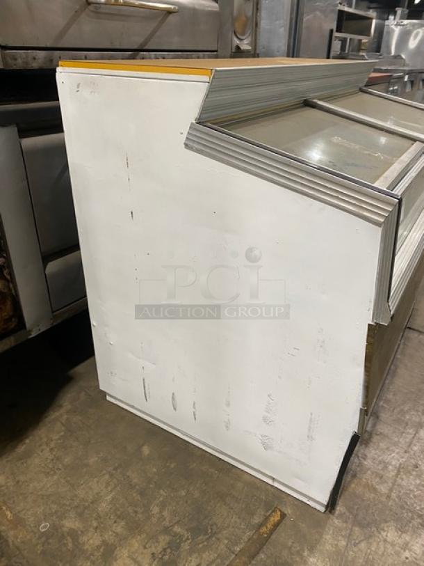 Hussmann Commercial Top Display Ice Cream Merchandiser Chest Freezer! With Double Sliding Glass Doors! - Image 2 of 6