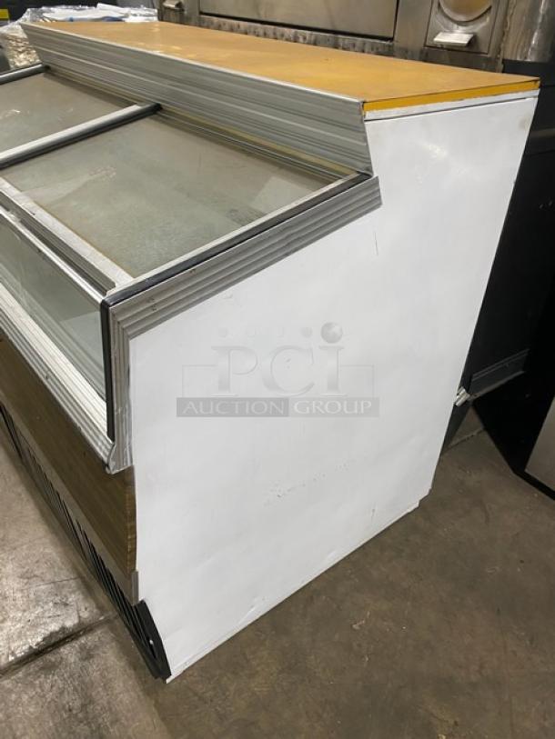 Hussmann Commercial Top Display Ice Cream Merchandiser Chest Freezer! With Double Sliding Glass Doors! - Image 3 of 6