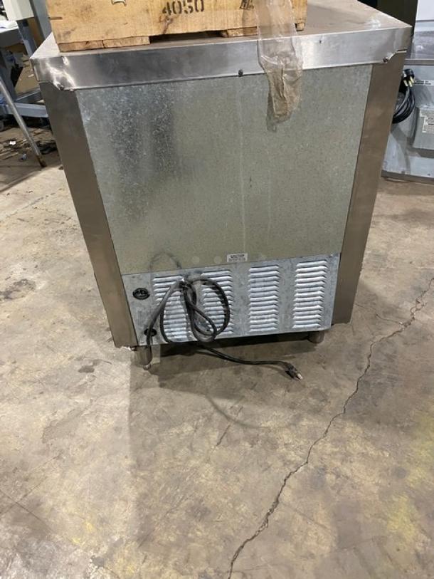 Leader Commercial Stainless Steel Single Door Undercounter Lowboy/Worktop Refrigerator! With Poly Coated Wire Rack! Model: NSFB 27 S/C SN: NK041096! 115V 1 Phase! On Legs! - Image 3 of 7