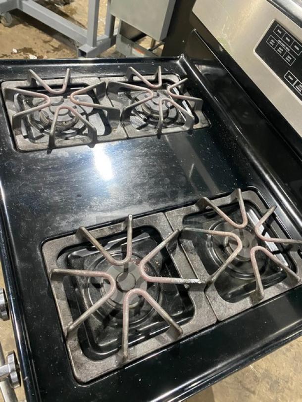 Amana Commercial Stainless Steel/Black Coated Natural Gas Powered Free-Standing 4 Burner Range & Oven Combo! With Wire Oven Racks! - Image 5 of 10
