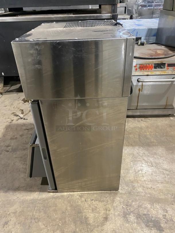 GlasTender Commercial Stainless Steel Refrigerated Wall-Mount Lettuce Crisper! Model: LC SN: 134138547X! 115V 1 Phase! - Image 3 of 8