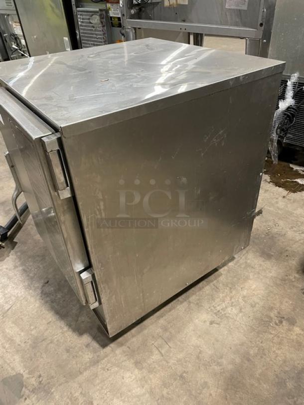 AccuTemp Evolution Series Commercial Stainless Steel Electric Powered Countertop Boilerless 6 Pan Convection Steamer! With Built In Pan Holding Rack! Model: E62083E15000250 SN: 50531! 208V 3 Phase! On Legs! Working When Removed! - Image 3 of 8
