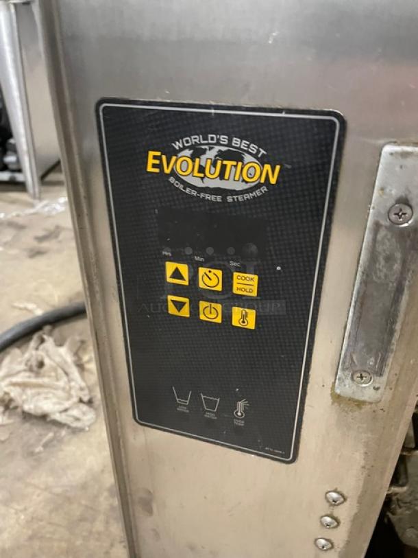 AccuTemp Evolution Series Commercial Stainless Steel Electric Powered Countertop Boilerless 6 Pan Convection Steamer! With Built In Pan Holding Rack! Model: E62083E15000250 SN: 50531! 208V 3 Phase! On Legs! Working When Removed! - Image 7 of 8
