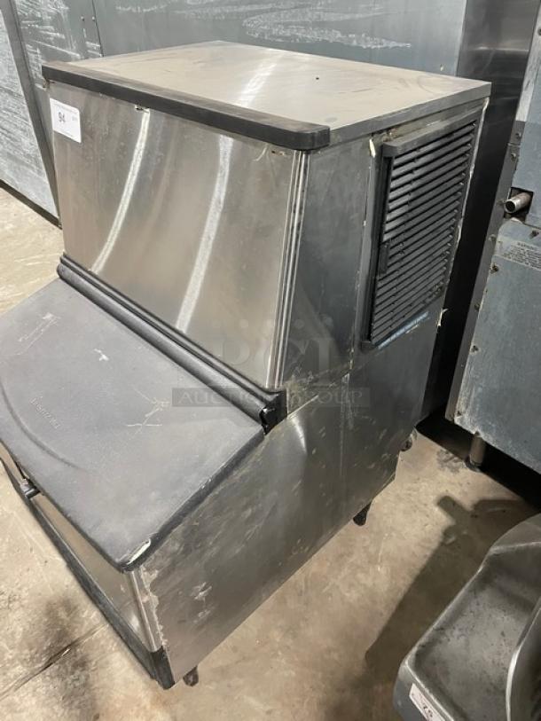 Hoshizaki Commercial Stainless Steel Free-Standing Ice Machine/Ice Bin Combo! With Lift-Up Style Top Lid! On Legs! - Image 2 of 6