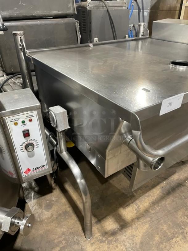 AMAZING! Cleveland Range Commercial Stainless Steel Natural Gas Powered Tilted Braising Pan/Ultra Tilt Skillet! On Legs! - Image 2 of 9