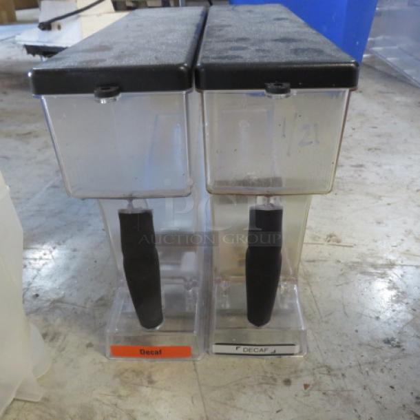 Poly Hopper With Lid. 2XBID - Image 1 of 1