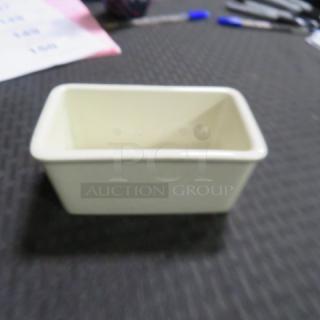 Homer Laughlin Sugar Pack Holder. 8XBID.
