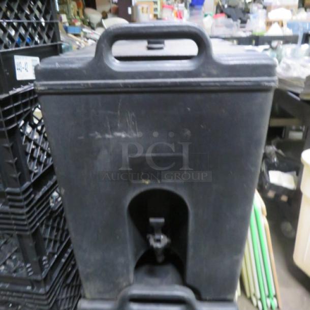 One Cambro 11.75 Gallon Insulated Portable Drink Dispenser. Model# 1000LCD. - Image 1 of 1