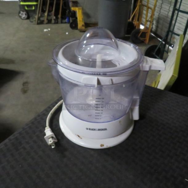 One Black And Decker Juicer. #CJ630. 120 Volt. - Image 1 of 1