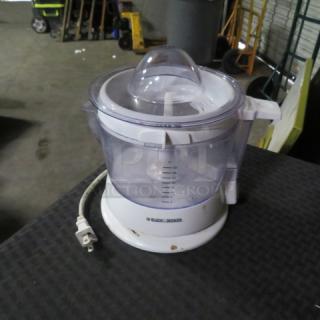 One Black And Decker Juicer. #CJ630. 120 Volt.