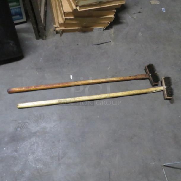 Pizza Brush. 2XBID - Image 1 of 1