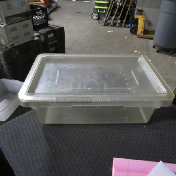 One Cambro 3 Gallon Food Storage Container With Lid. - Image 1 of 1