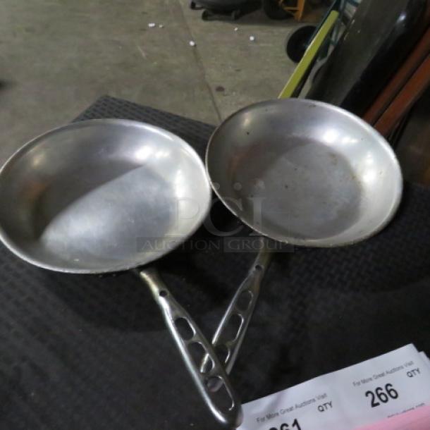 10 Inch Saute Pan. 2XBID - Image 1 of 1