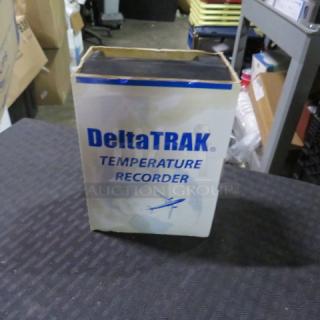 NEW Delta Trak Temperature Recorder. 4XBID