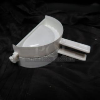 One Pastry Cutter.