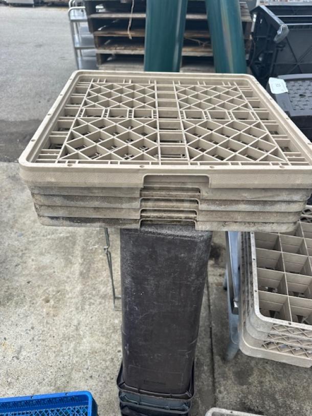 Beige Dishwasher Rack Lids. 5XBID - Image 1 of 1